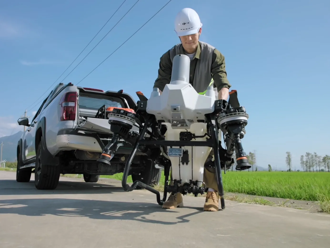 DJI Agras T55 preparado para operación agrícola